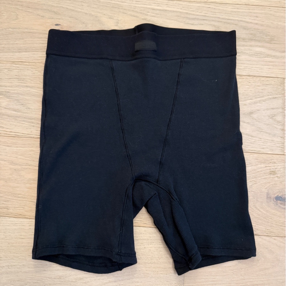 SKIMS Boxer - Picture 2 of 5